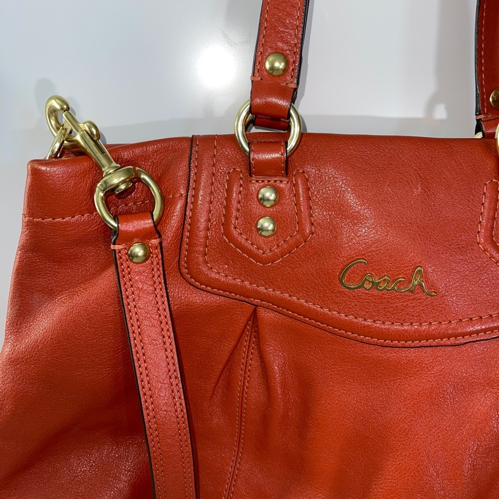 Coach Ashley Convertible Hobo in Burnt Orange‎ - Picture 2 of 11